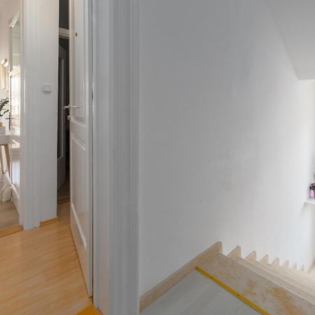 Premium Apartment Aria פורץ מראה חיצוני תמונה