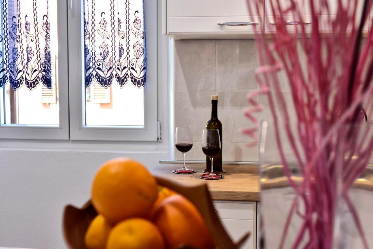 Premium Apartment Aria פורץ מראה חיצוני תמונה