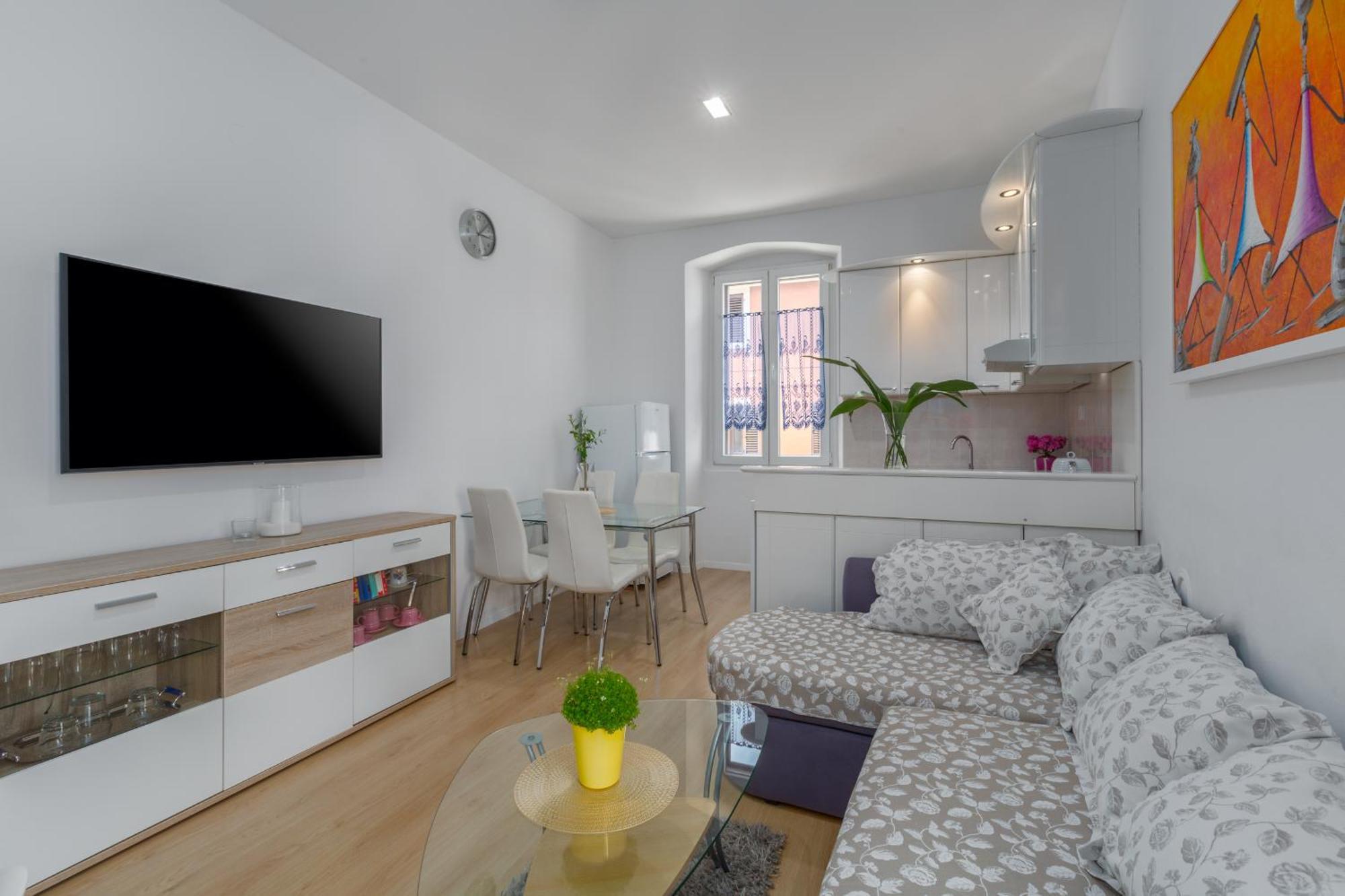 Premium Apartment Aria פורץ מראה חיצוני תמונה